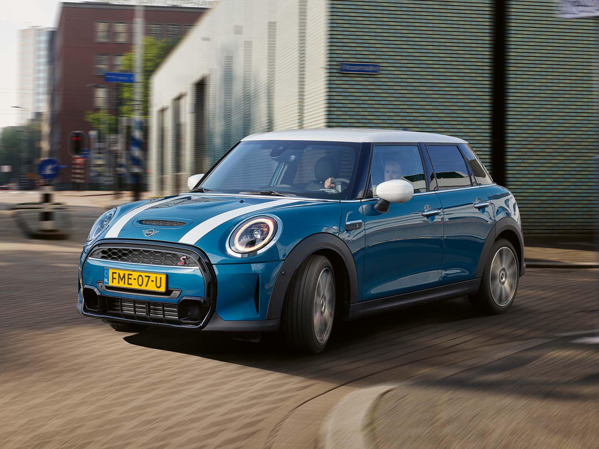  Der MINI 5-TÜRER | Modelle, Optionen & Preise
