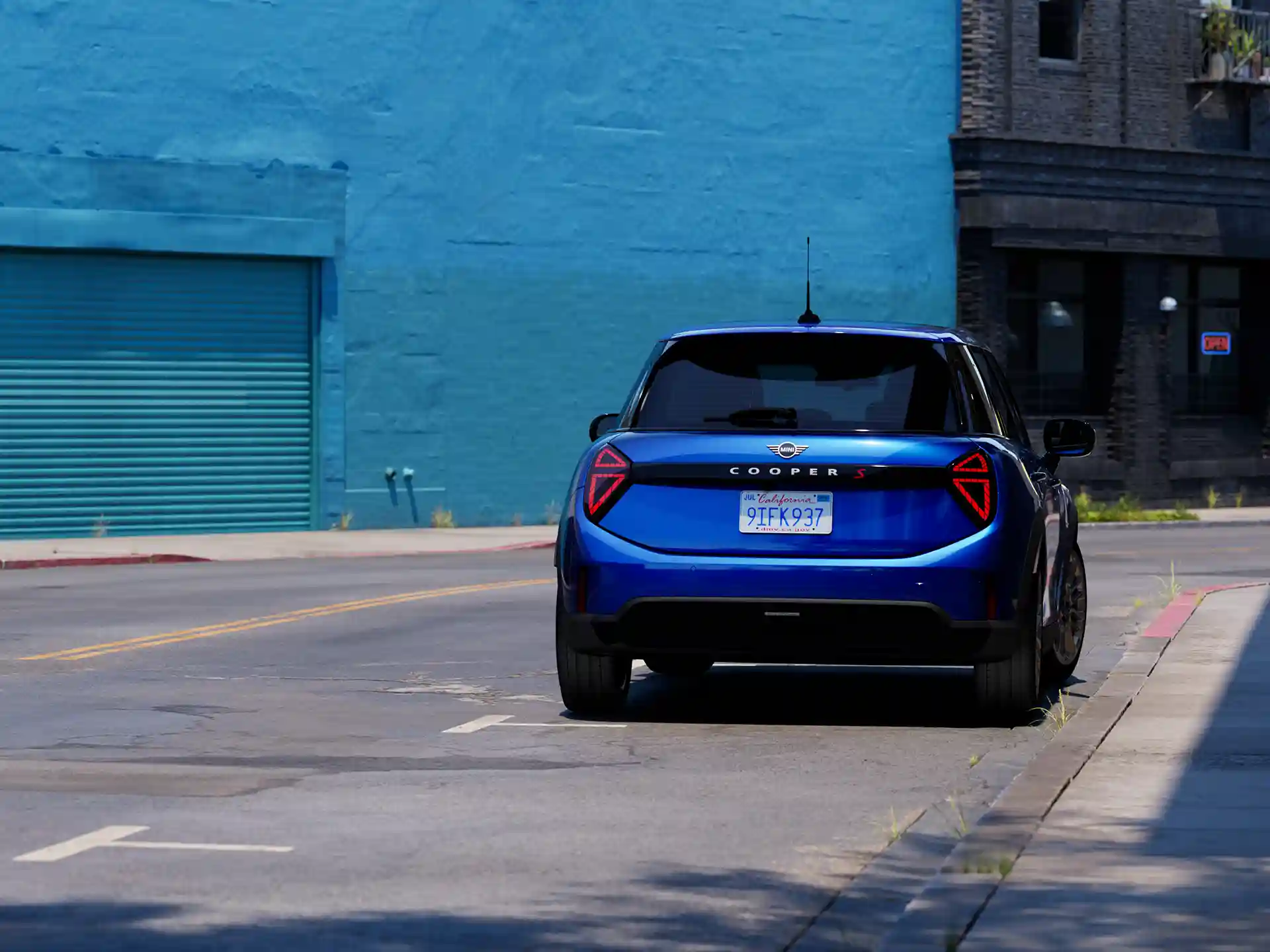 MINI Cooper 5-Türer – Teaser Financial Services