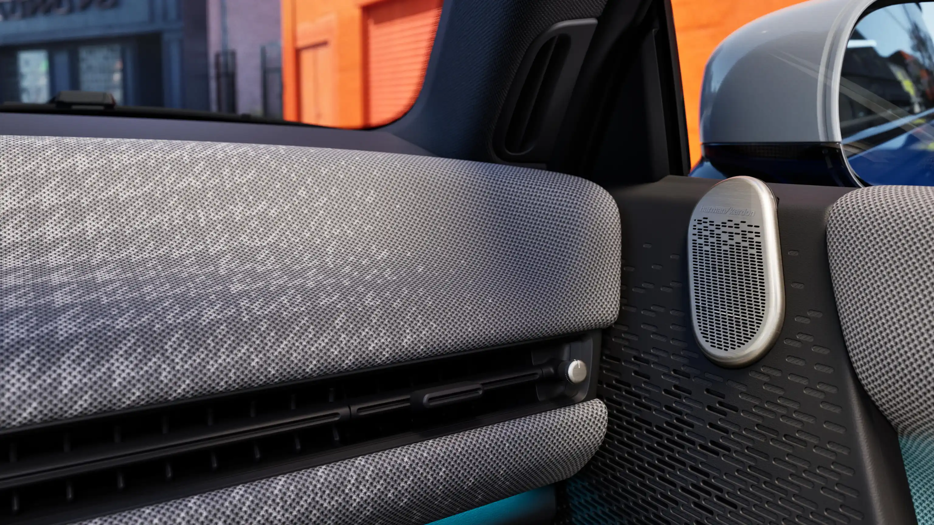 MINI Cooper Electric – Soundsystem
