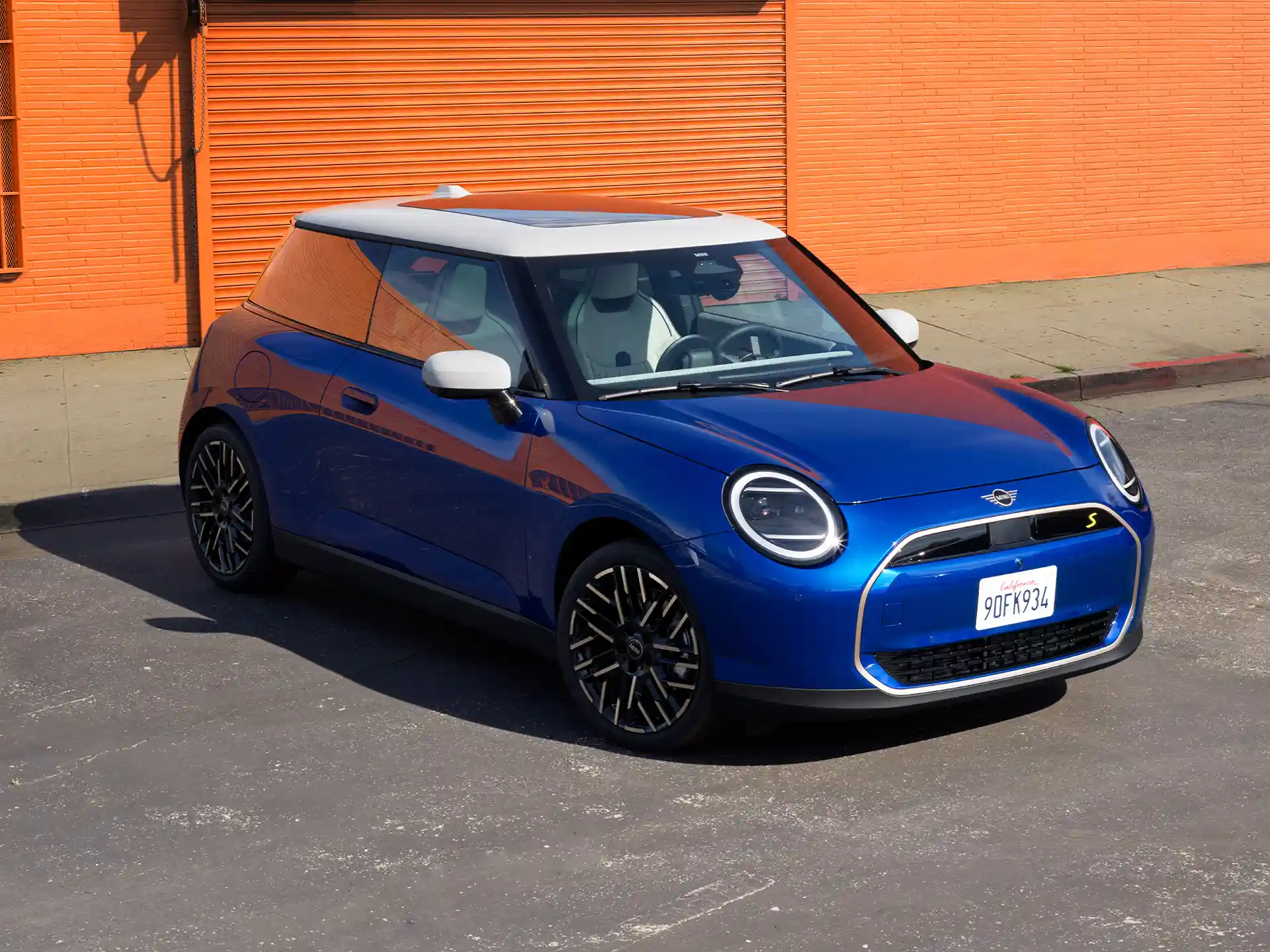 MINI Cooper Electric – Stages Features und Funktionen