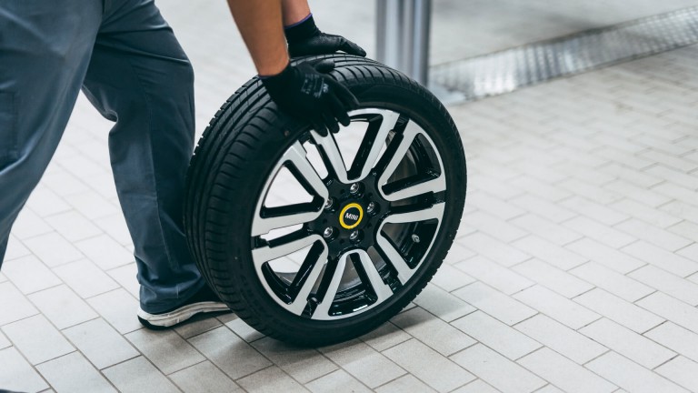 Mini Zubehör - Service - Radwechsel