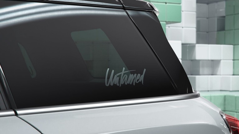 MINI Countryman Untamed Edition – Fenstergrafik – handgeschriebenes Logo