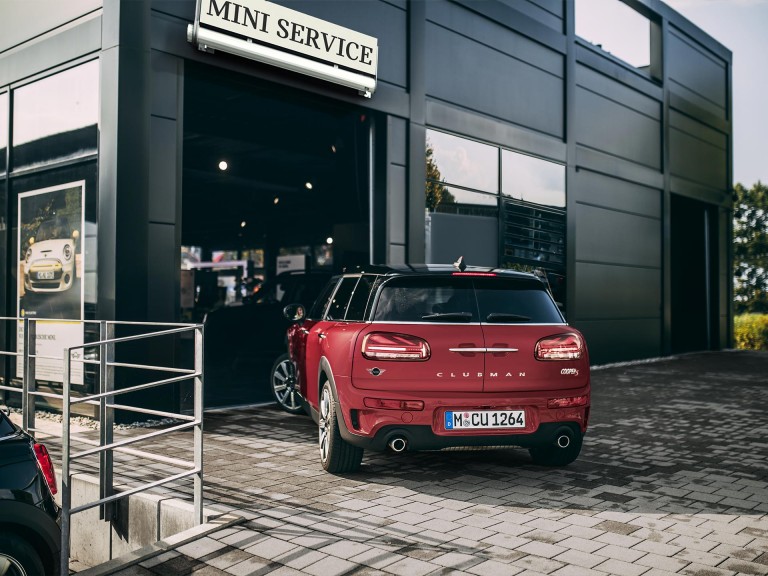mini clubman - rot