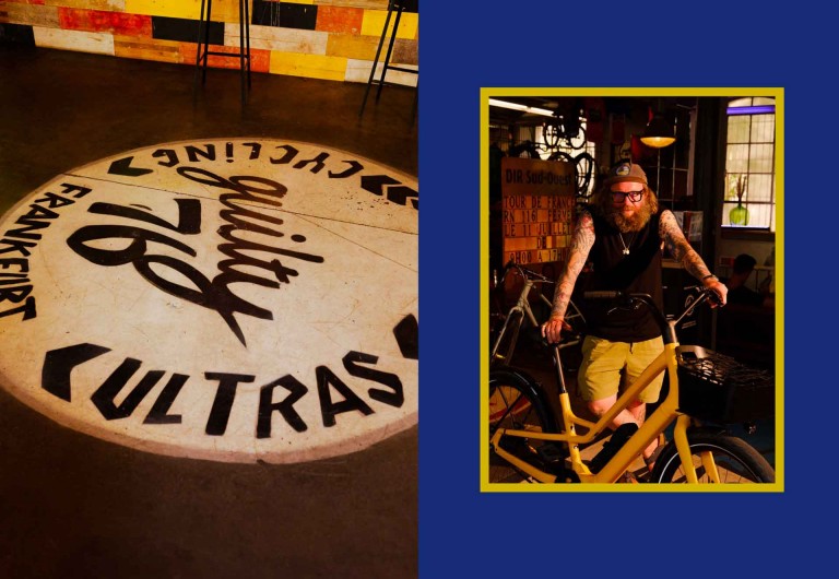 Links: Eine Projektion des Logos von Florian Jöckels Cycling-Community. Rechts: Florian Jöckel stützt sich auf ein gelbes Fahrrad.