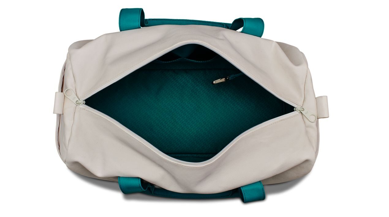 MINI DUFFLE BAG COLOUR BLOCK